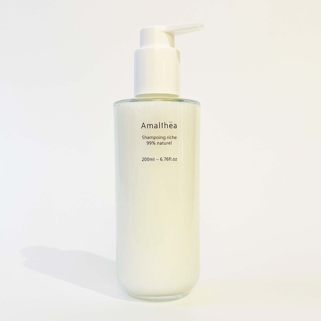 Amalthea Shampoo for Dry Scalp | 99% natural | Organic certified | Only safe ingredients, shampoo with no sulfate, silicone, SLS or SCI | Refillable bottle in glass